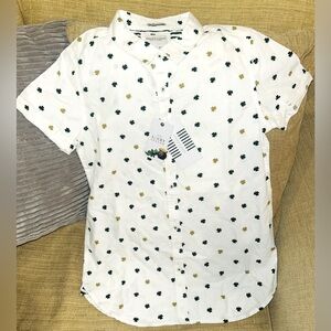 NWT Denim & Flower St. Patrick’s Day Button Up Shirt